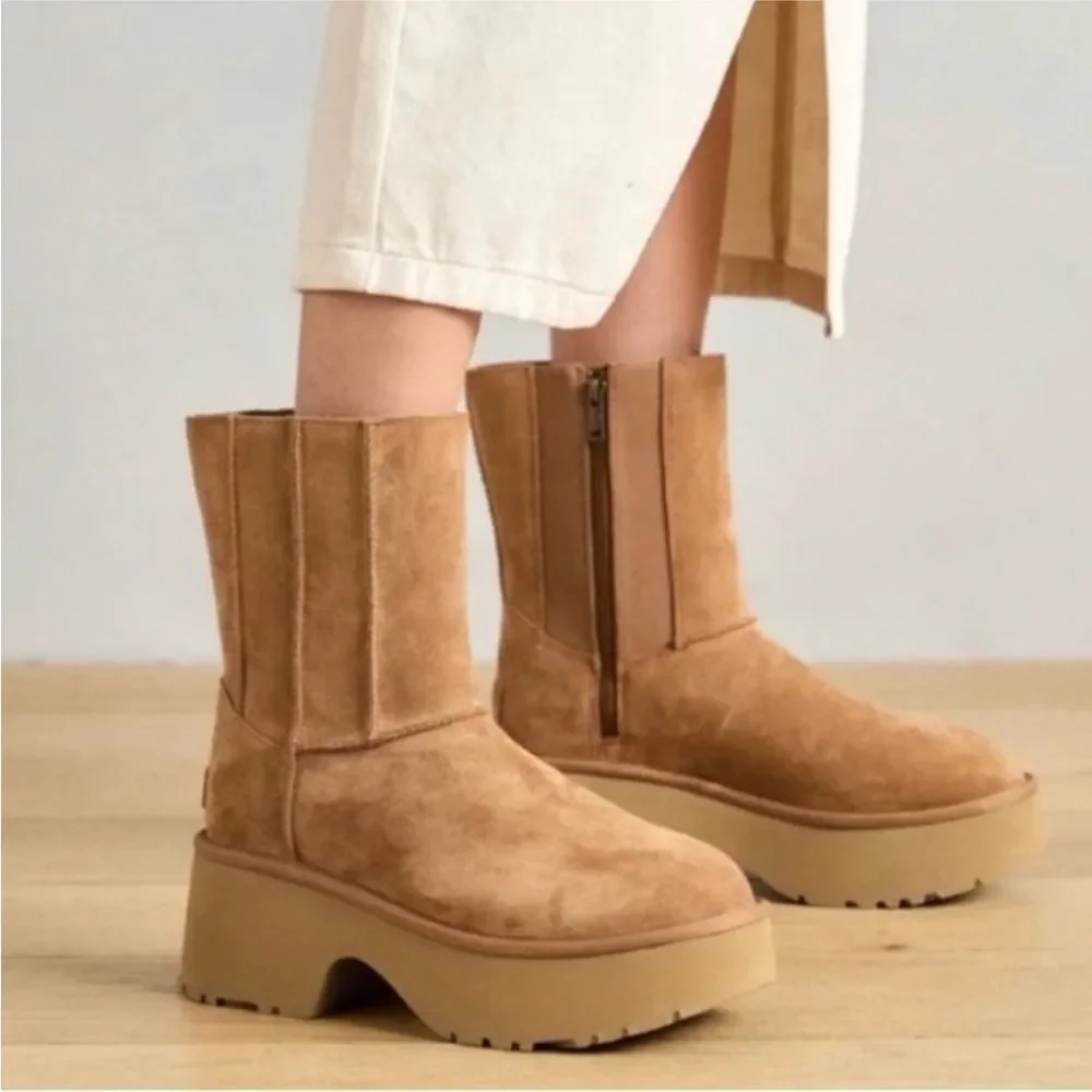UGG Women's Chestnut Classic Short New Heights Boot Bootie New